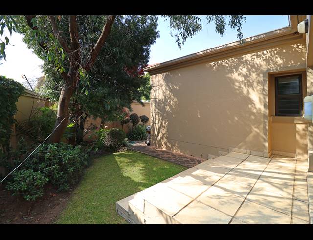 3 BEDROOM HOUSE FOR SALE IN WAVERLEY